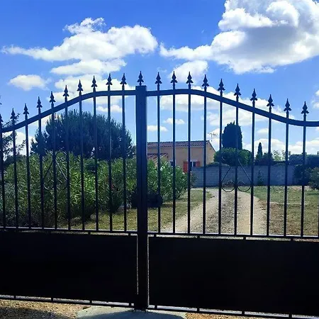 Дом отдыха Les Olivettes Meynes